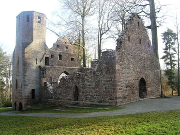 Außenansicht Ruine St. Barbara